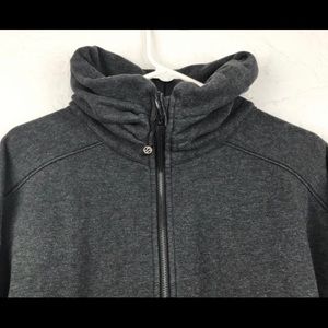 GREAT condition lululemon jacket only worn twice!